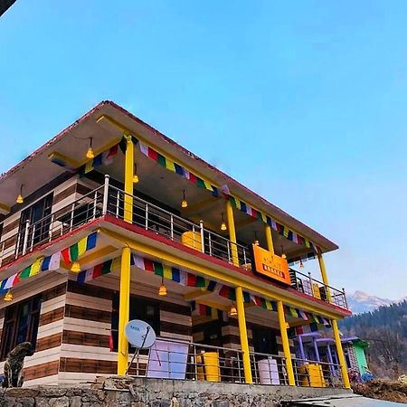 Nomads Hostel Tosh Екстериор снимка