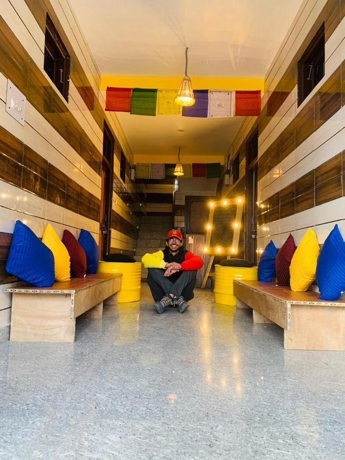 Nomads Hostel Tosh Екстериор снимка