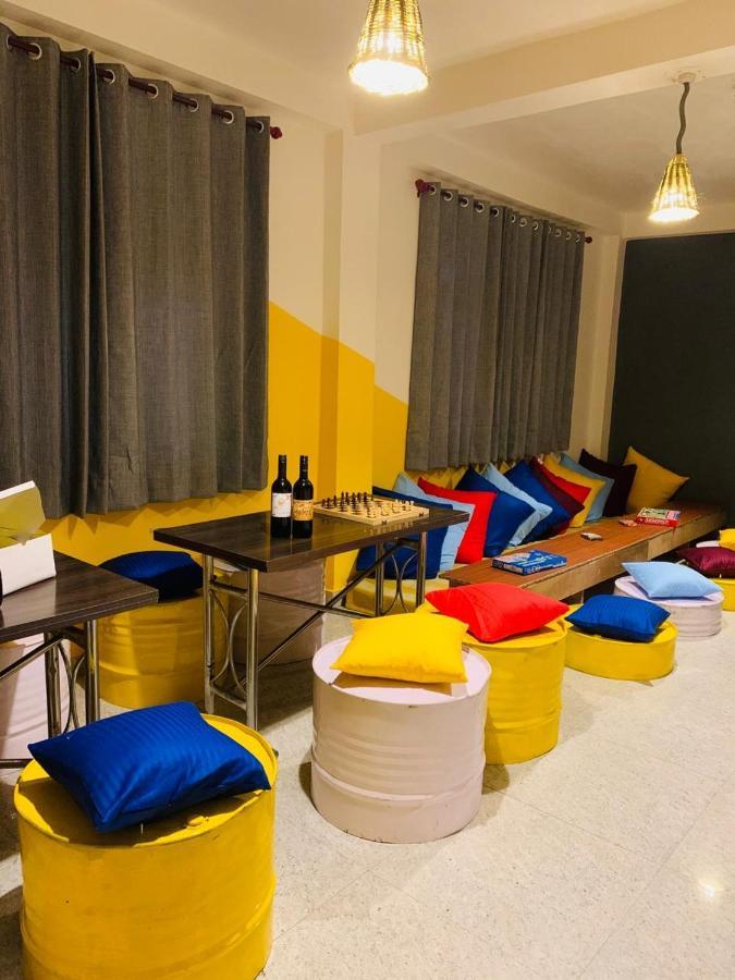 Nomads Hostel Tosh Екстериор снимка