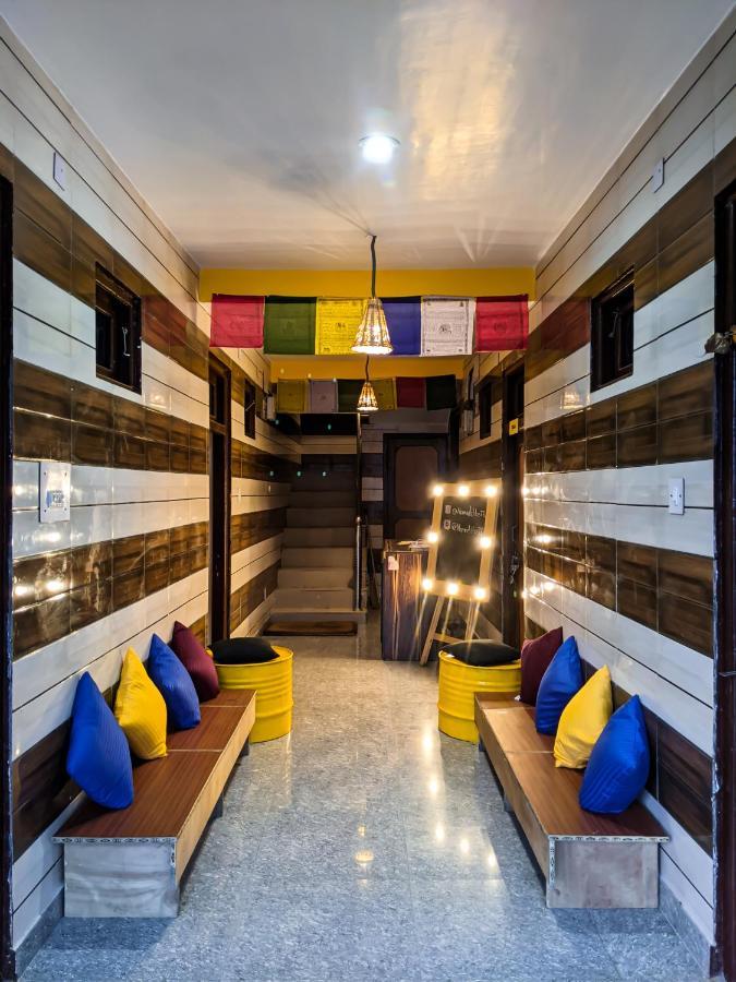 Nomads Hostel Tosh Екстериор снимка